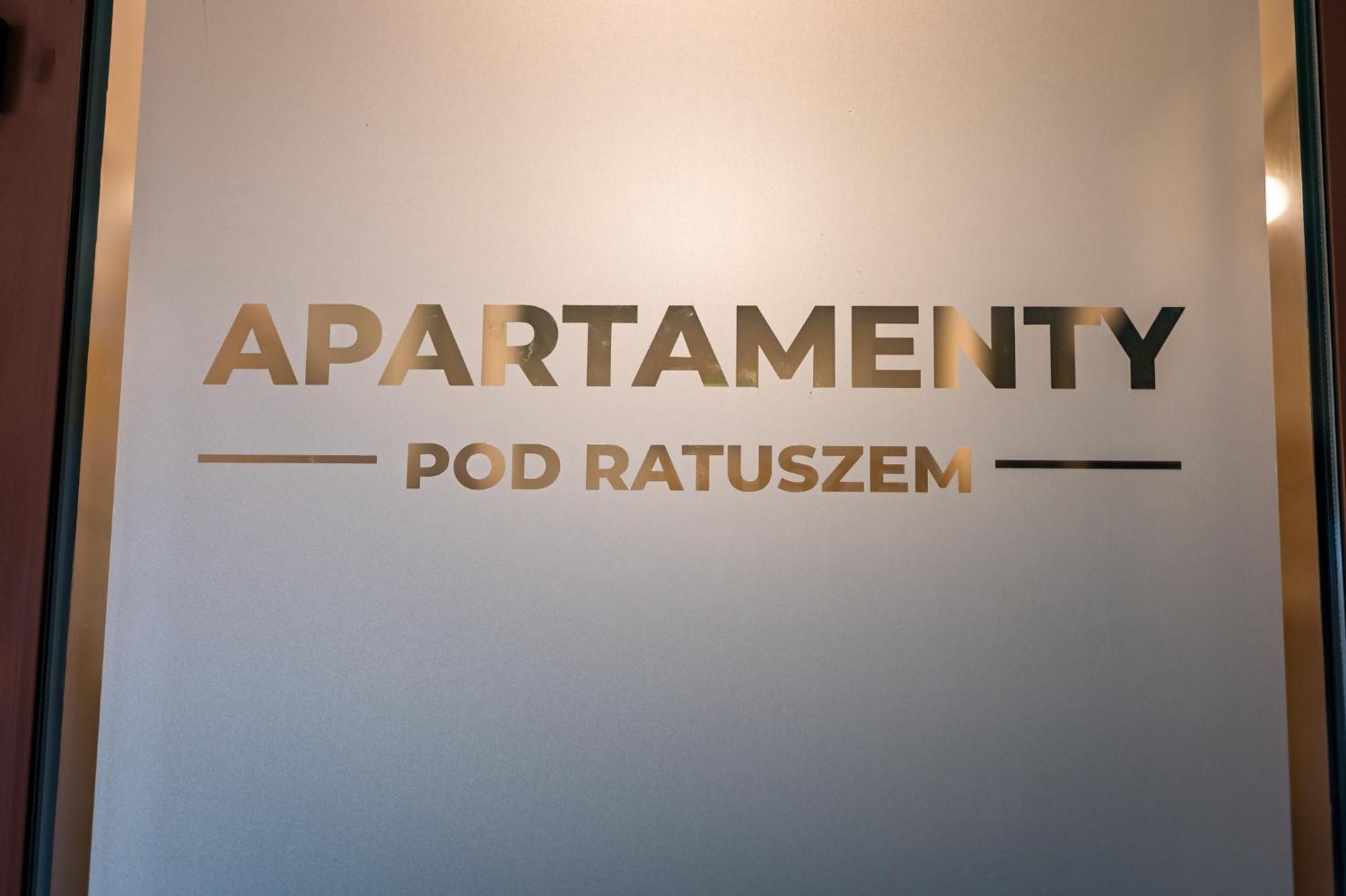 Apartamenty Pod Ratuszem Rzeszów Exteriör bild