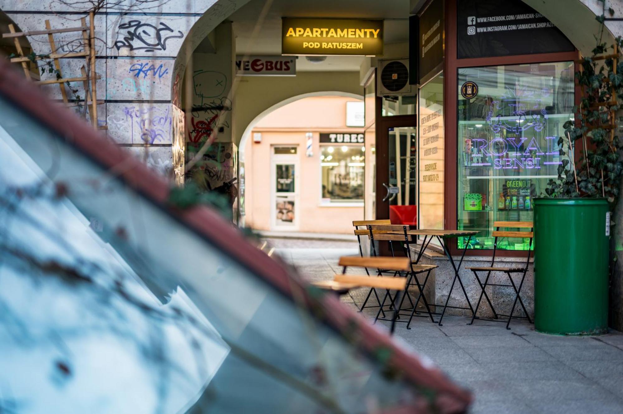 Pod Ratuszem Lägenhet Rzeszów Exteriör bild